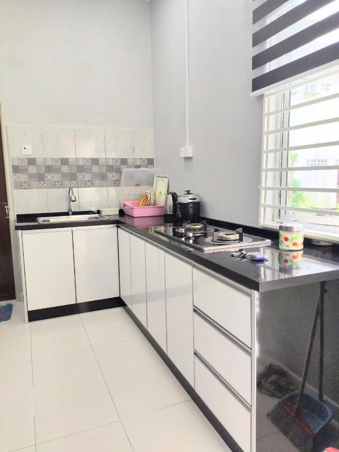 Private Pool Cassa Dinies, Wifi , Bbq,10 Pax Villa Rantau Panjang Bagian luar foto