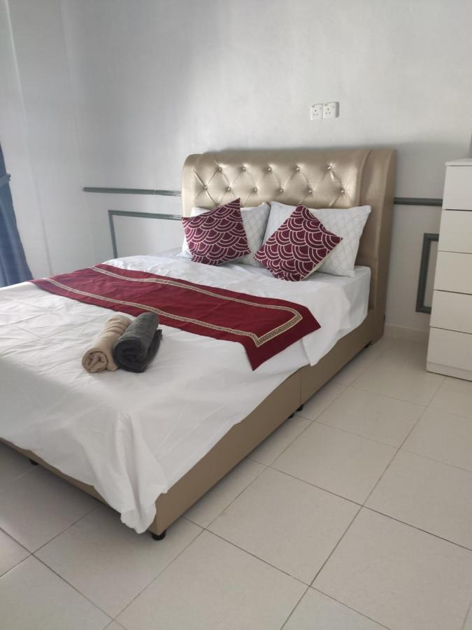 Private Pool Cassa Dinies, Wifi , Bbq,10 Pax Villa Rantau Panjang Bagian luar foto