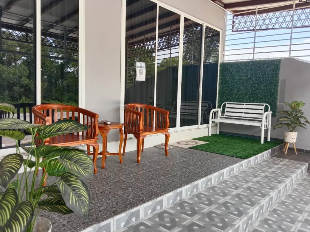 Private Pool Cassa Dinies, Wifi , Bbq,10 Pax Villa Rantau Panjang Bagian luar foto